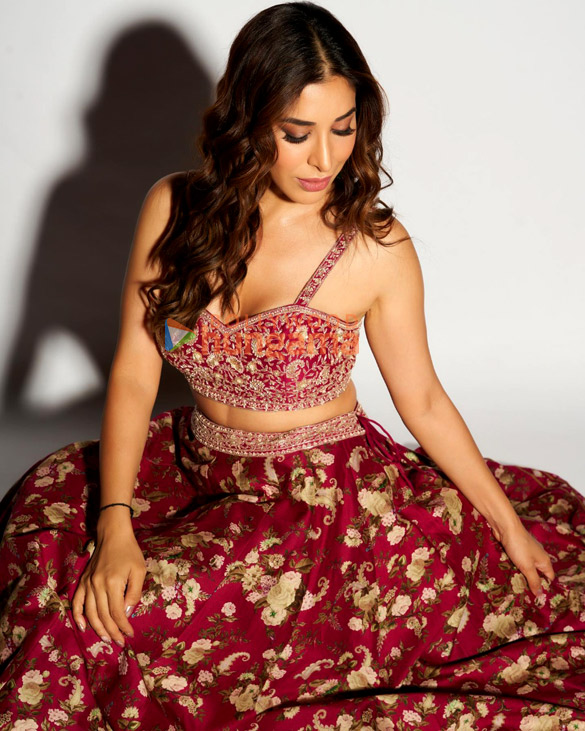 sophie choudry 1 63