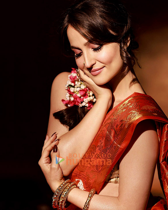 elli avrram 3 44