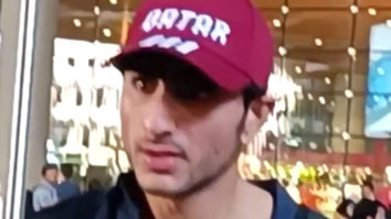 Ibrahim Ali Khan smiles for paps as he gets clicked at the airport