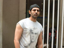Kartik Aaryan gets snapped outside gym as he poses with fans
