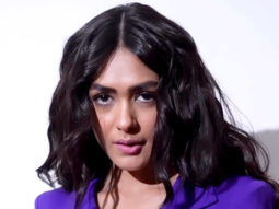 Mrunal Thakur looks gorgeous in curly hair and purple outfit