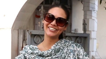 Paps compliment Esha Gupta as she steps out in a salwar