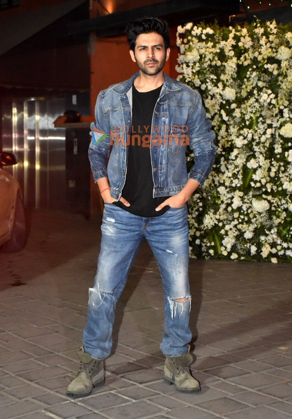 photos aayush sharma hosts salman khans birthday bash at his residence 5 2