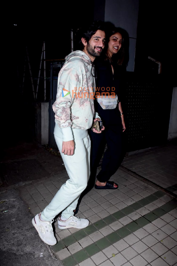 photos aditya seal and anushka ranjan spotted at arslan gonis house for dinner 2