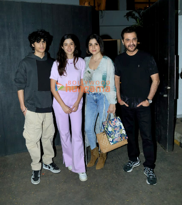 photos anil kapoor and sanjay kapoor with family snapped in andheri 2