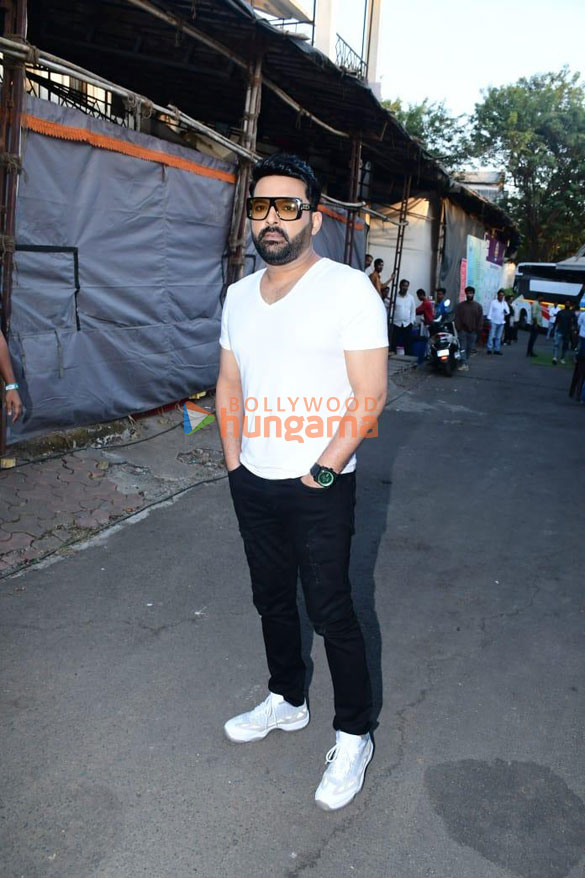 photos cast of cirkus promote the film on sets of the kapil sharma show 6
