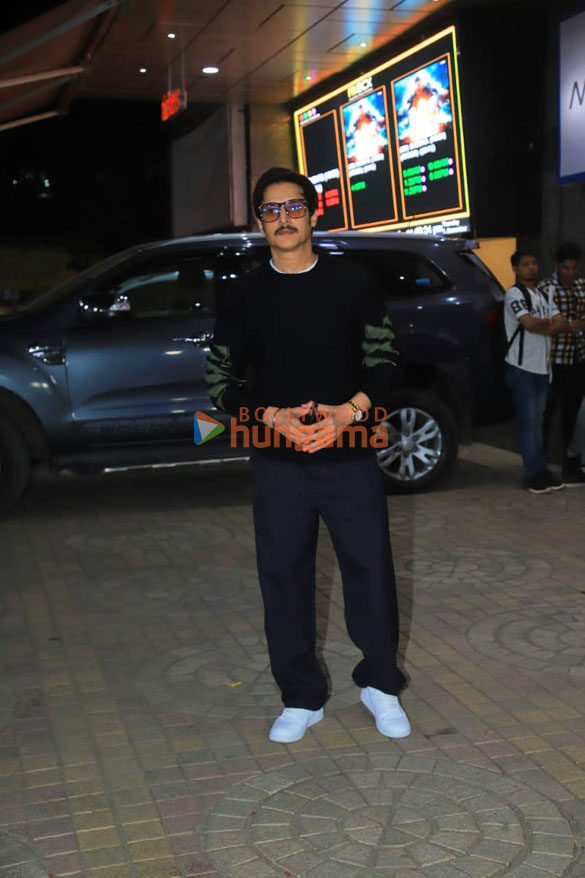 photos celebs grace the premiere of an action hero at pvr city mall 4