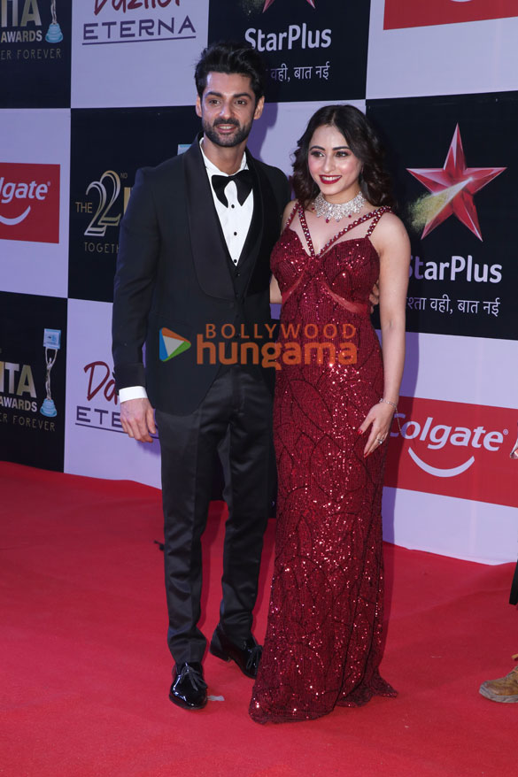 photos celebs snapped attending the red carpet of the 22nd ita awards in mumbai 008 24