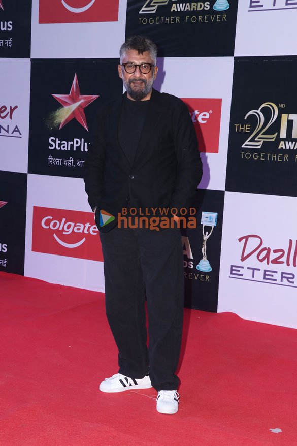 photos celebs snapped attending the red carpet of the 22nd ita awards in mumbai 008 34