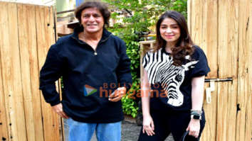 Photos: Chunky Pandey and Bhavna Pandey spotted at Linking Road in Khar