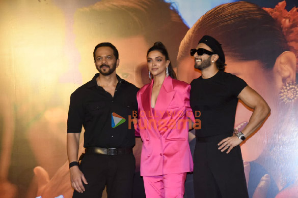 photos deepika padukone ranveer singh and rohit shetty snapped at the launch of the track current laga re from cirkus 04