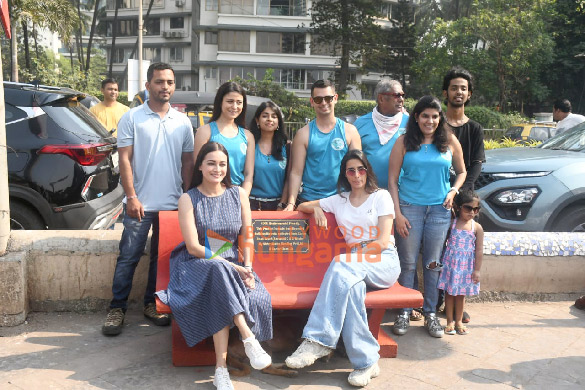 photos dia mirza and pragya jaiswal spotted at carters 5