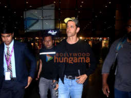 Photos: Hrithik Roshan snapped at the airport