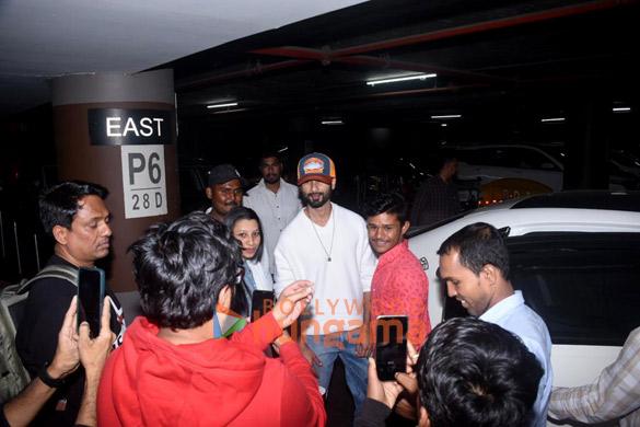 photos kangana ranaut ananya panday mika singh and others snapped at the airport 1
