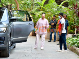 Photos: Parineeti Chopra spotted in Khar