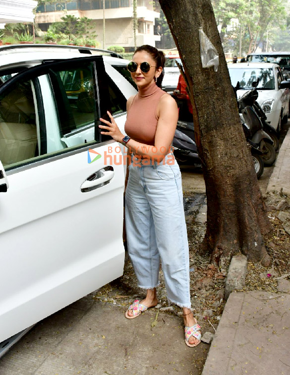 photos rakul preet singh snapped in bandra 1 8