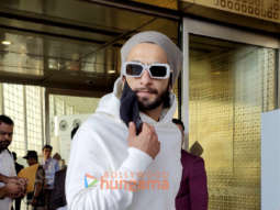 Photos: Ranveer Singh, Randeep Hooda, Ishaan Khatter and others snapped at the Airport