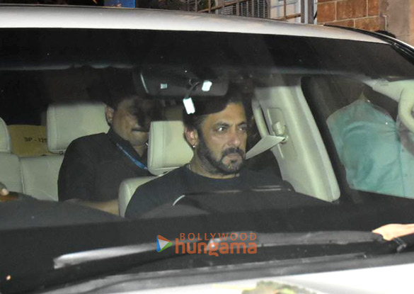 Photos: Salman Khan snapped outside a dubbing studio in Bandra | Parties & Events