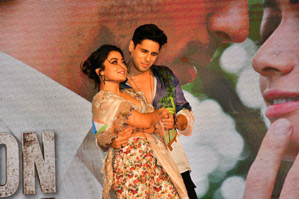 photos sidharth malhotra and rashmika mandanna snapped at mission majnu song launch 6