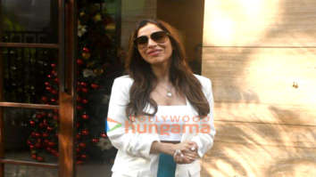 Photos: Sophie Choudry spotted in Bandra