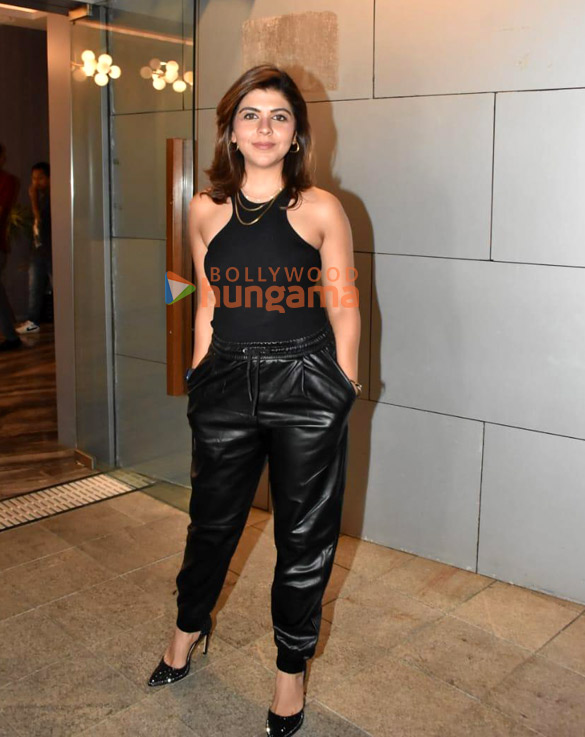 photos suhana khan khushi kapoor agastya nanda zoya akhtar others snapped at the archies wrap up party in bandra 3