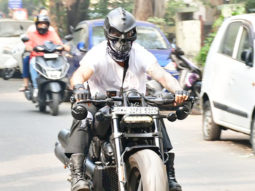 Prateik Babbar looks effortlessly stylish as he poses for paps
