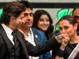 Shah Rukh Khan’s protective gesture towards Rani Mukerji wins hearts; see video