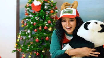 Anupama star Rupali Ganguly glimmers in Christmas spirit; shares adorable video to send wishes, watch