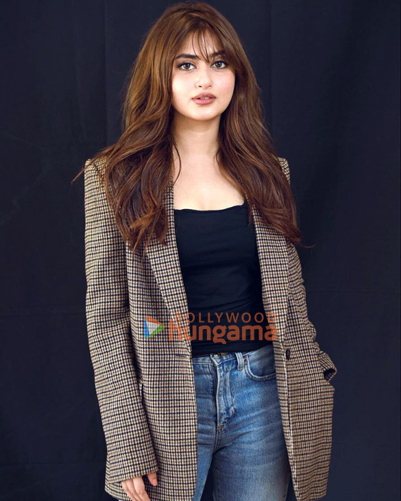 sajal ali 1 2