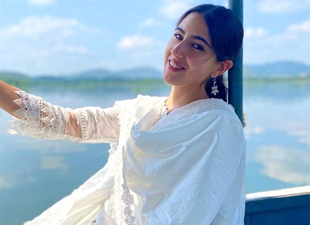 Stop everything and watch Sara Ali Khan grooving on Divya Bharti-starrer song ‘Saat Samundar Paar’