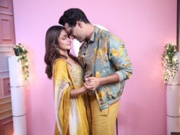 Vicky Kaushal meets up with Shehnaaz Gill on her show and their romantic photos have fans gushing over their chemistry