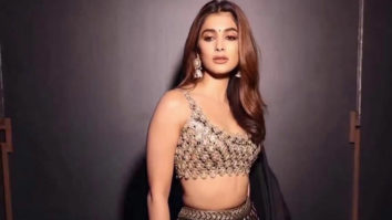 Can’t take our eyes off Pooja Hegde as she looks pretty in a black lehenga
