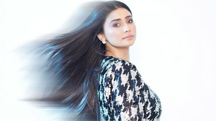 Get Ready With Daisy Shah | Skin care routine | Make up hacks | Bollywood Hungama