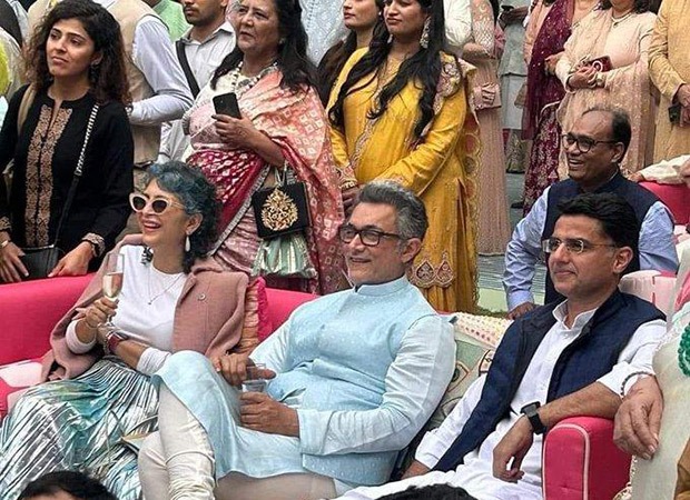 Aamir Khan dances with Kartik Aaryan, sports salt-n-pepper hairdo as he sings Raja Hindustani song at a wedding in Bhopal, watch videos 