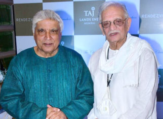 Javed Akhtar recalls a fan mistaking him for Gulzar, the latter praises his memory