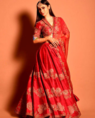 Celeb Photos Of Mouni Roy
