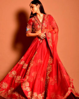 Celeb Photos Of Mouni Roy