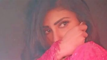 Mouni Roy flaunts her perfectly toned abs in sizzling pink outfit