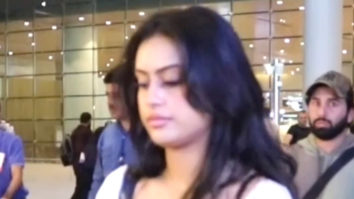 Nysa Devgn smiles for paps as she gets clicked at the airport
