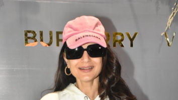Photos: Amisha Patel snapped at Vijay Opticians