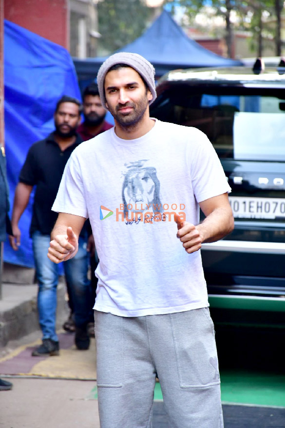 photos anil kapoor and aditya roy kapur spotted at golden tabaco studios 2