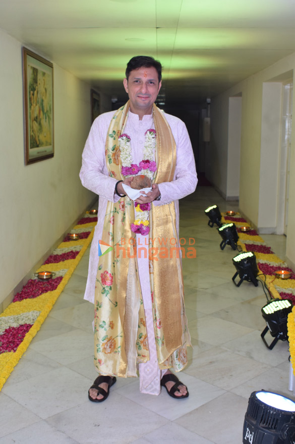 photos celebs attend the wedding ceremony of rushad rana and ketaki walawalkar 1