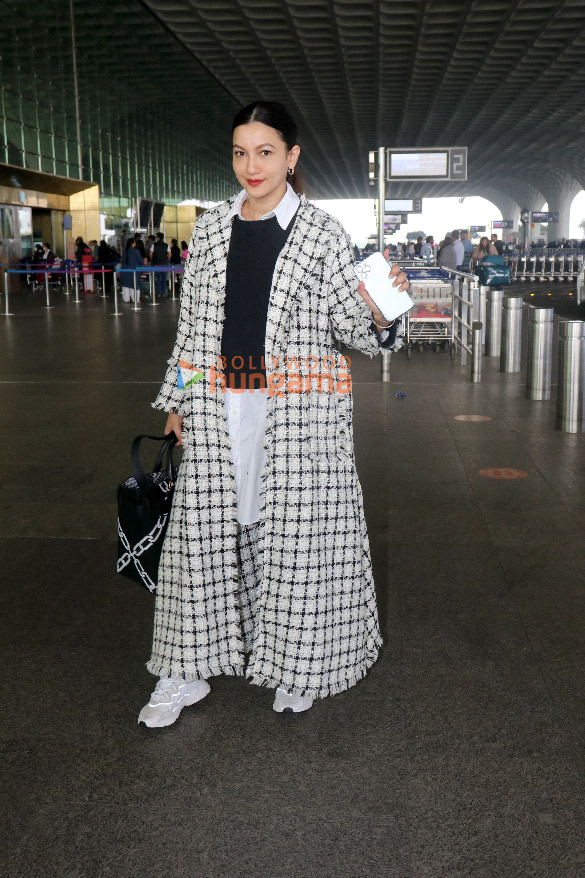 photos disha patani anushka sharma shilpa shetty and others snapped at the airport 10
