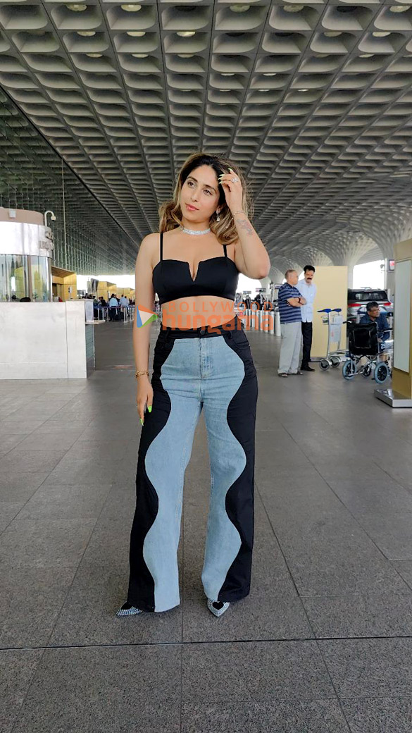 photos disha patani neeti mohan and others snapped at the airport 1