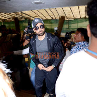 Photos: Emraan Hashmi spotted at Sunny Super Sound in Juhu