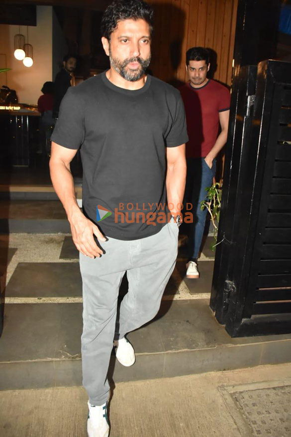 Photos: Farhan Akhtar, Shibani Dandekar and Anusha Dandekar snapped at Mizu in Bandra Photos: Farhan Akhtar, Shibani Dandekar and Anusha Dandekar snapped at Mizu in Bandra