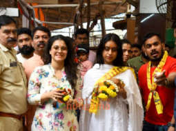 Photos: Kajol and daughter Nysa Devgan snapped at Siddhivinayak temple