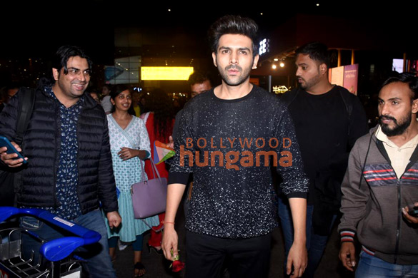 photos kartik aaryan tamannaah bhatia shefali jariwala and others snapped at airport 1