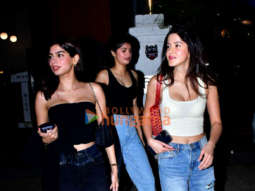 Photos: Khushi Kapoor, Shanaya Kapoor, Anjali Dhawan and Sanjay Kapoor spotted in Bandra