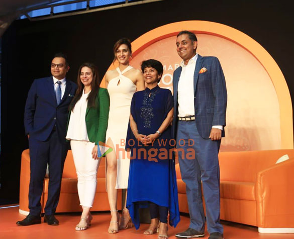 Photos: Kriti Sanon attends Marriott International’s food delivery platform – Marriott Bonvoy on Wheels pop up event to announce the integration with the Club Marriott app Photos: Kriti Sanon attends Marriott International’s food delivery platform – Marriott Bonvoy on Wheels pop up event to announce the integration with the Club Marriott app